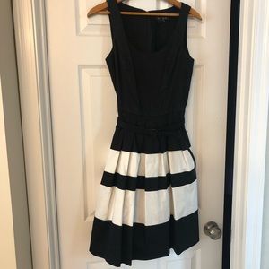 White House Black Market dress size 4